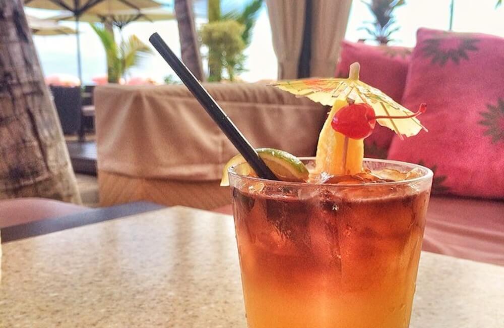 Best Cocktail Bars In Waikiki The Hawaii Admirer