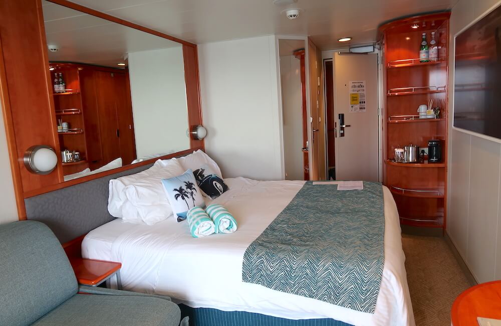 Pride of America, Oceanview Stateroom